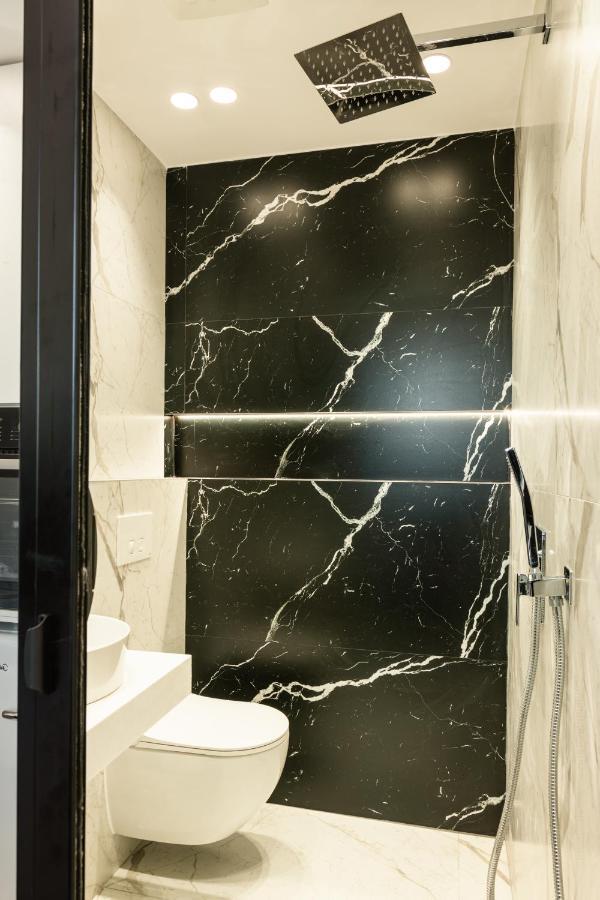 Cozy And Chic Studio Apartment Τίρανα Εξωτερικό φωτογραφία